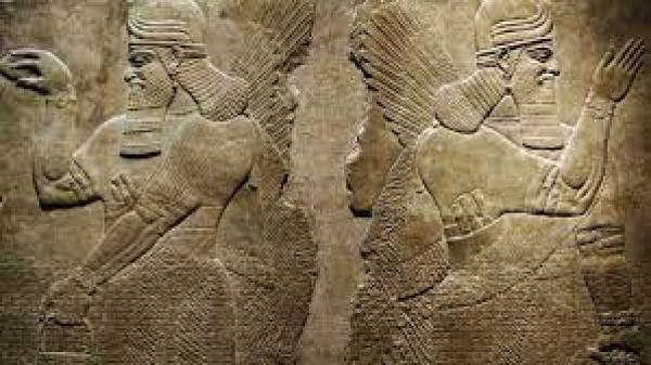 عالم يحل لغز رموز أثرية غامضة في العراق تعود إلى عام 700 قبل الميلاد